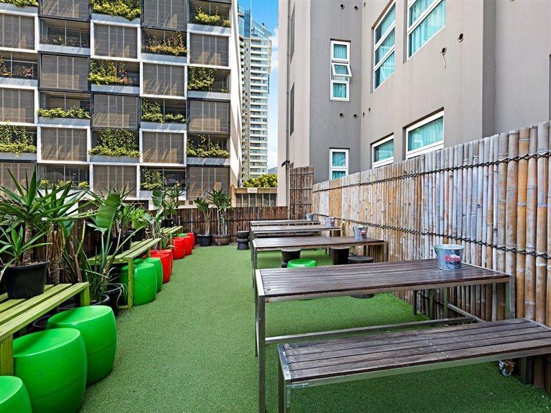 Urban Central Accommodation Melbourne Exteriör bild